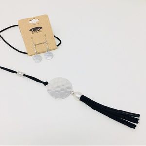 NWT Long Black silver tassel necklace w/ earrings